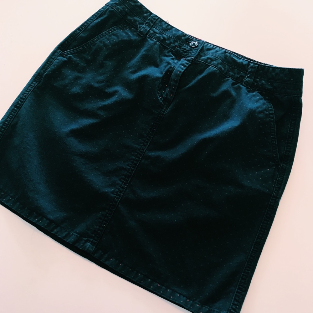 Navy and red polka dot Tommy Hilfiger skirt💫